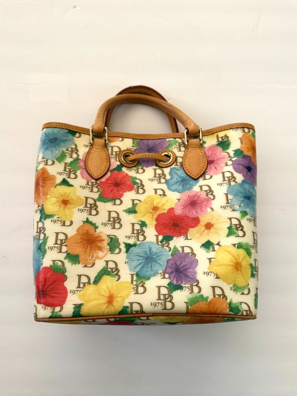 Dooney & Bourke Hibiscu Floral Janine 1975 Bag - Picture 2 of 8